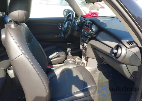 2016 Mini Hardtop Cooper from USA, damaged, VIN WMWXP5C5XGT740160